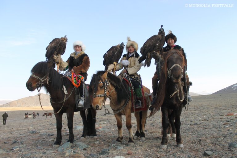 The Amazing Mongolian Eagle Huntresses